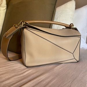 Loewe Puzzle Bag Medium in Sand Mink